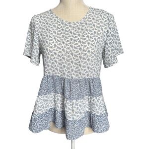 Paper Crane Blue and White Floral Blouse Size Small